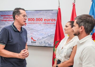 31/07/2025El Ayuntamiento de Elda invertirá 800.000 euros para continuar con la modernización y mejora de los polígonos Campo y Alto y Finca Lacy 31/07/2025El Ayuntamiento de Elda invertirá 800.000 euros para continuar con la modernización y mejora de los polígonos Campo y Alto y Finca Lacy